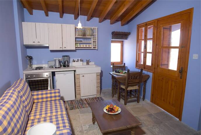 Imagen general del Hotel Eveleos Country House. Foto 9