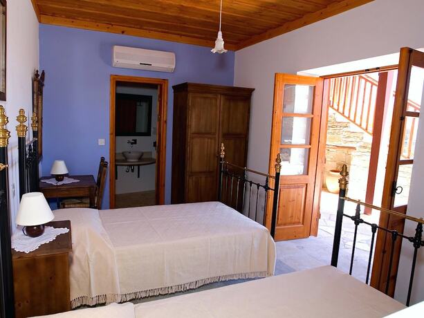 Imagen general del Hotel Eveleos Country House. Foto 13