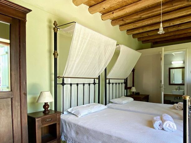 Imagen de la habitación del Hotel Eveleos Country House. Foto 15