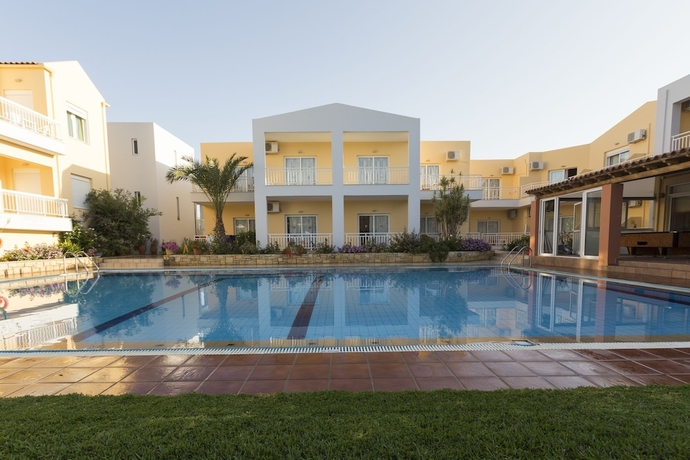 Imagen de la piscina del Hotel Evelin, Rethymnon. Foto 13