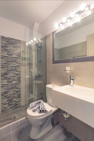 Imagen de la habitación del Hotel Evelin hotel. Foto 12