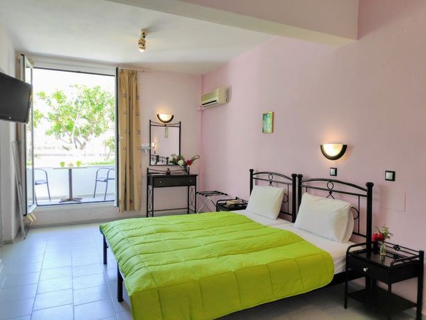 Imagen de la habitación del Hotel Evelin hotel. Foto 13