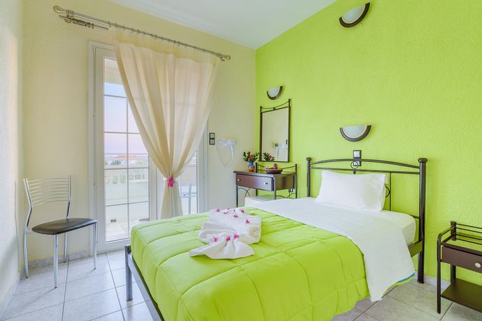 Imagen de la habitación del Hotel Evelin hotel. Foto 16