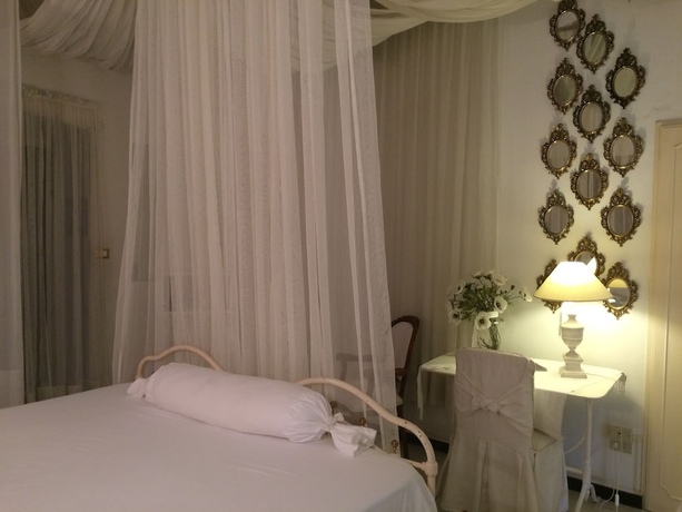 Imagen de la habitación del Hotel Eveline Portosole. Foto 10