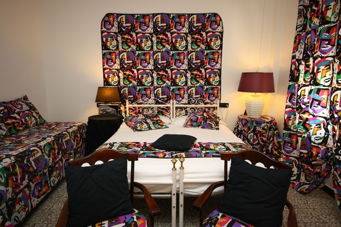 Imagen de la habitación del Hotel Eveline Portosole. Foto 12
