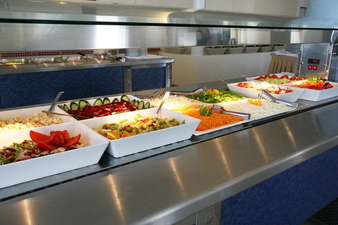 Imagen del bar/restaurante del Hotel Evelyn Beach. Foto 3