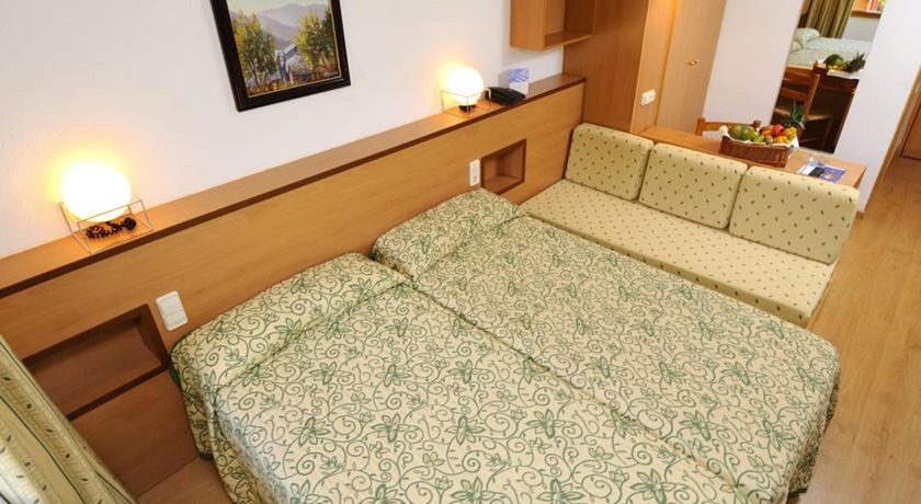 Imagen de la habitación del Hotel Evenia Monte Alba. Foto 5