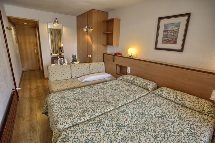 Imagen de la habitación del Hotel Evenia Monte Alba. Foto 6