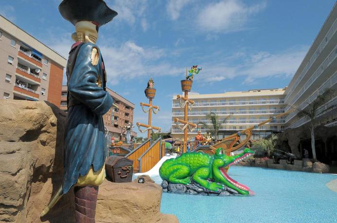 Imagen de la piscina del Hotel Evenia Olympic Resort. Foto 8