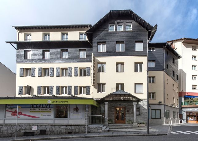 Imagen general del Hotel Evenia Oros. Foto 1