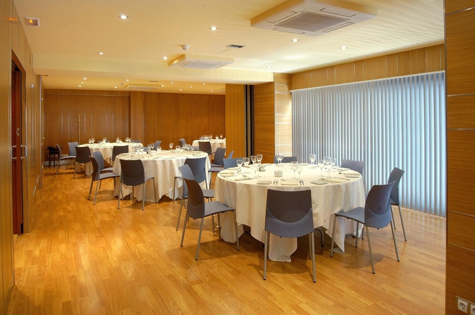 Imagen de la habitación del Hotel Evenia Rossello. Foto 9