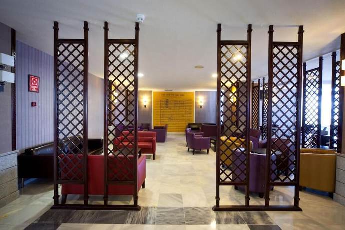 Imagen de los interiores del Hotel Evenia Zoraida Garden. Foto 9