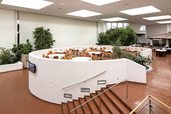 Imagen de los interiores del Hotel Eventhotel Pyramide. Foto 11