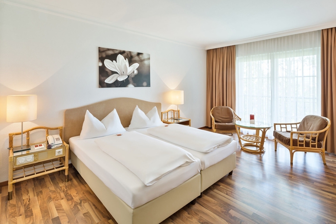 Imagen de la habitación del Hotel Eventhotel Pyramide. Foto 4