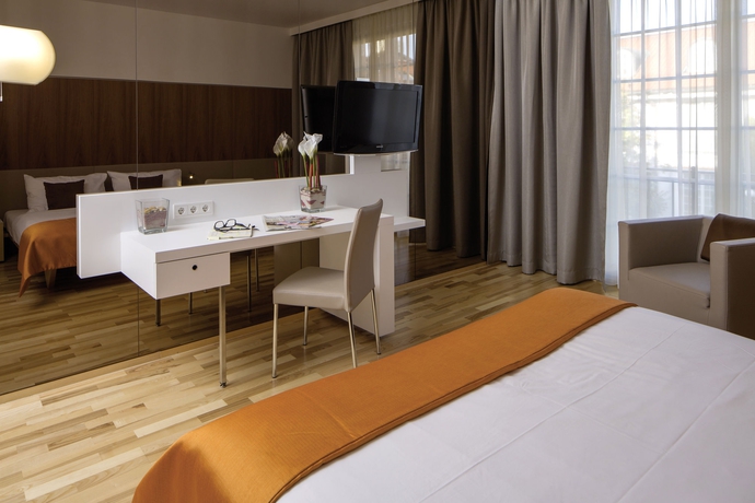 Imagen de la habitación del Hotel Eventhotel Pyramide. Foto 6