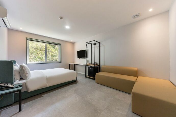 Imagen general del Hotel Ever Miracle. Foto 4