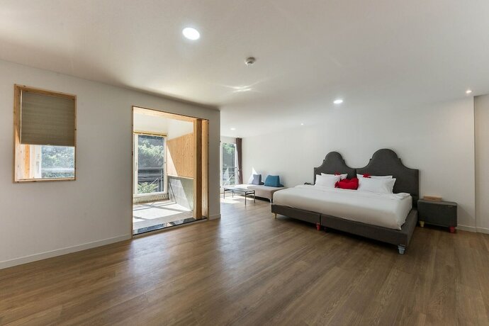 Imagen general del Hotel Ever Miracle. Foto 16