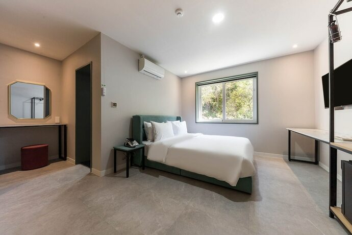 Imagen general del Hotel Ever Miracle. Foto 18