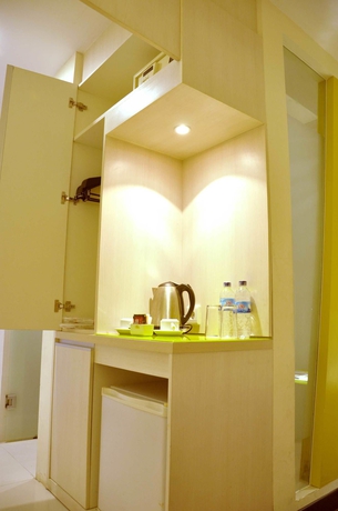 Imagen de la habitación del Hotel Everbright Ambon. Foto 1