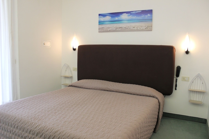 Imagen de la habitación del Hotel Everest Arco. Foto 3