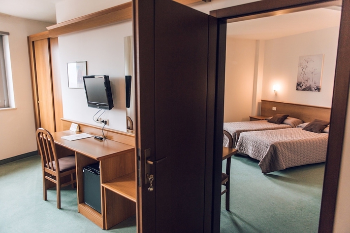 Imagen de la habitación del Hotel Everest Arco. Foto 7