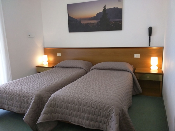 Imagen de la habitación del Hotel Everest Arco. Foto 15