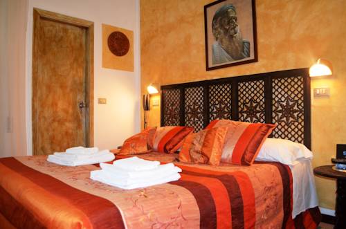 Imagen de la habitación del Hotel Everest Meubl&eacute; Garni. Foto 4