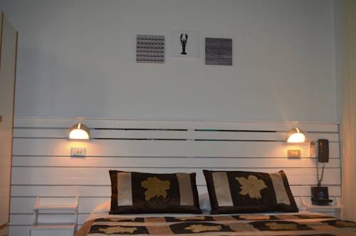 Imagen de la habitación del Hotel Everest Meubl&eacute; Garni. Foto 6