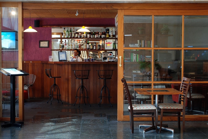 Imagen de los interiores del Hotel Everest Rio. Foto 13