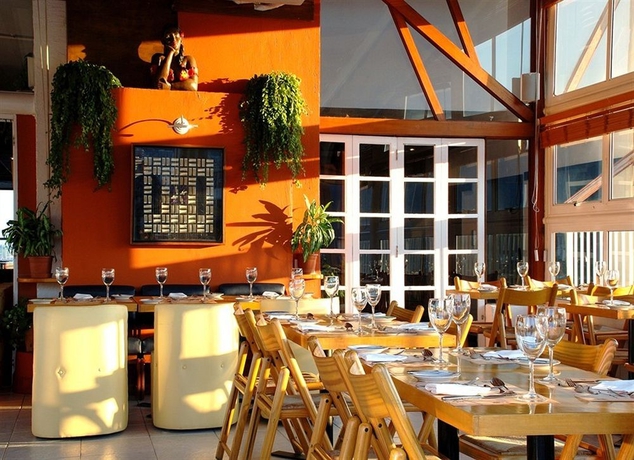 Imagen del bar/restaurante del Hotel Everest Rio. Foto 8