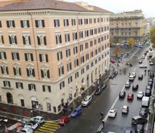 Imagen de los exteriores del Hotel Everest, Termini. Foto 11