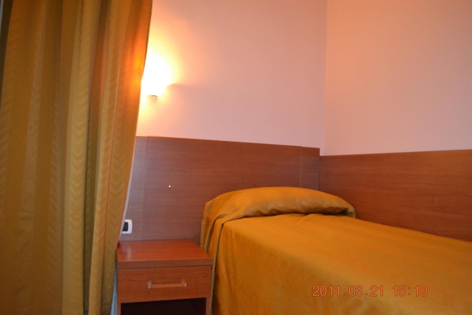 Imagen de la habitación del Hotel Everest, Termini. Foto 2