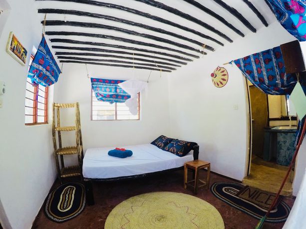 Imagen de la habitación del Hotel Evergreen Bungalows. Foto 7
