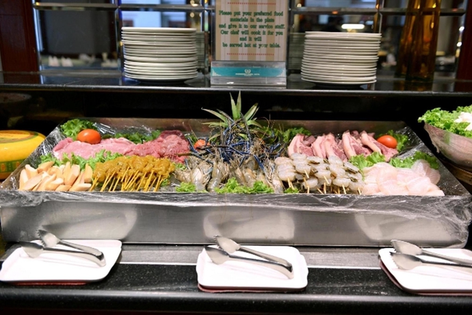 Imagen del bar/restaurante del Hotel Evergreen Laurel Bangkok. Foto 3