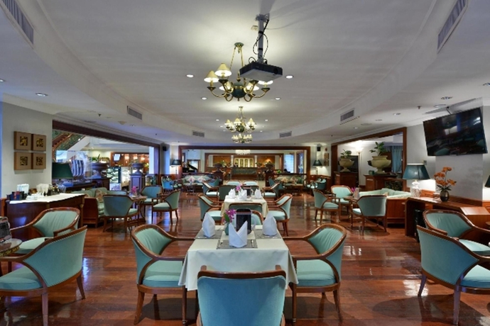 Imagen del bar/restaurante del Hotel Evergreen Laurel Bangkok. Foto 4