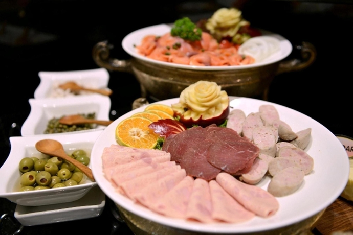 Imagen del bar/restaurante del Hotel Evergreen Laurel Bangkok. Foto 7