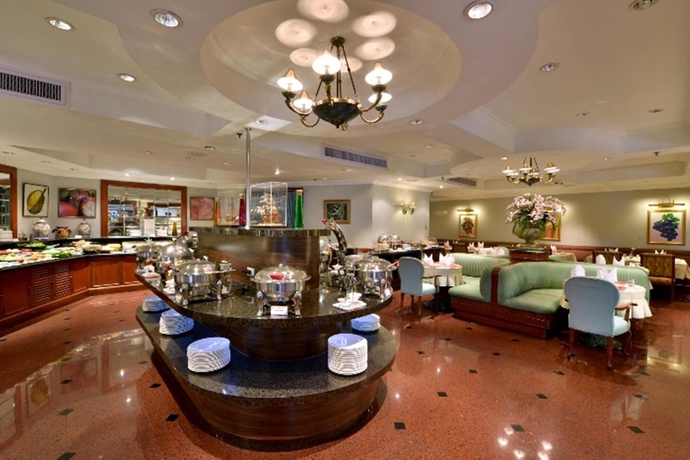 Imagen del bar/restaurante del Hotel Evergreen Laurel Bangkok. Foto 9