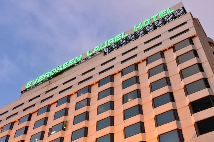 Imagen de los exteriores del Hotel Evergreen Laurel Bangkok. Foto 11