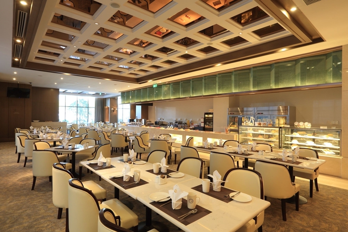 Imagen del bar/restaurante del Hotel Evergreen Laurel Shanghai. Foto 7