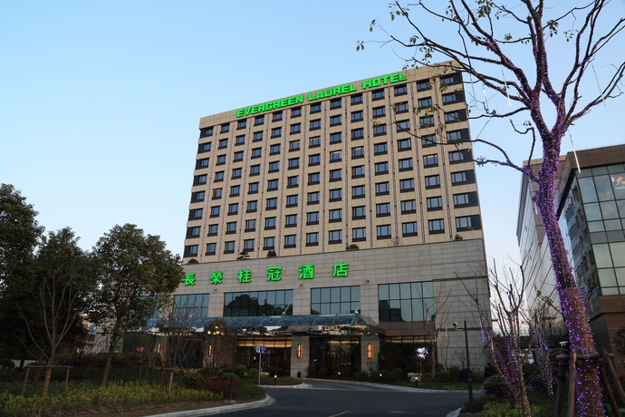 Imagen de los exteriores del Hotel Evergreen Laurel Shanghai. Foto 18