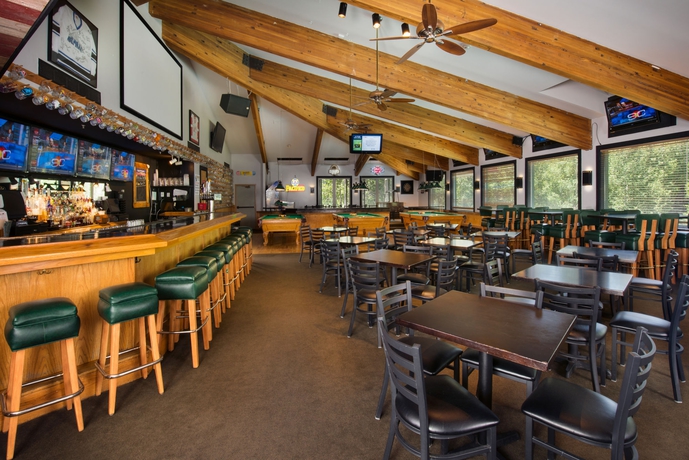 Imagen del bar/restaurante del Hotel Evergreen Lodge At Vail. Foto 4