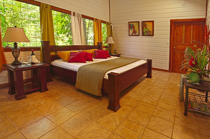 Imagen de la habitación del Hotel Evergreen Lodge. Foto 7