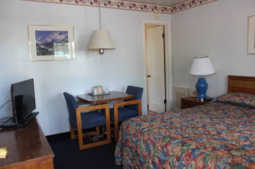 Imagen general del Hotel Evergreen Lodge, Mount Shasta. Foto 1