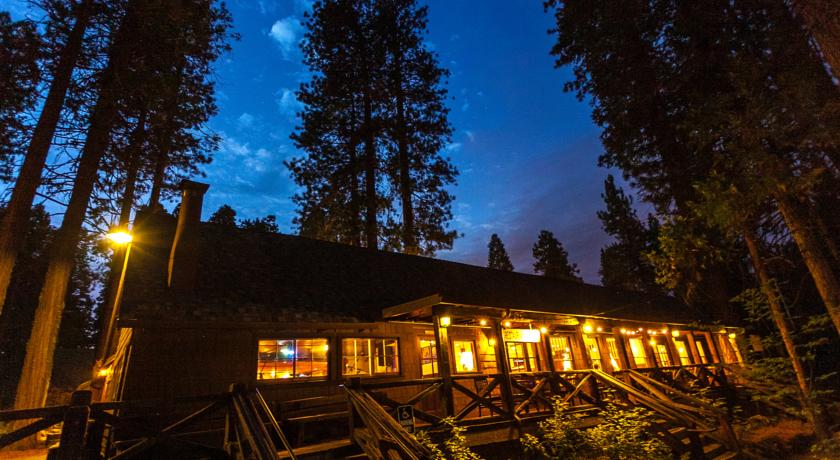 Imagen de los exteriores del Hotel Evergreen Lodge Yosemite. Foto 10