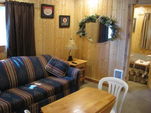 Imagen general del Hotel Evergreen Motel, Coram. Foto 5