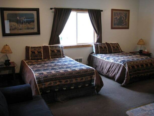Imagen general del Hotel Evergreen Motel, Coram. Foto 9