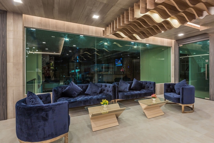 Imagen de los interiores del Hotel Evergreen Suite. Foto 17