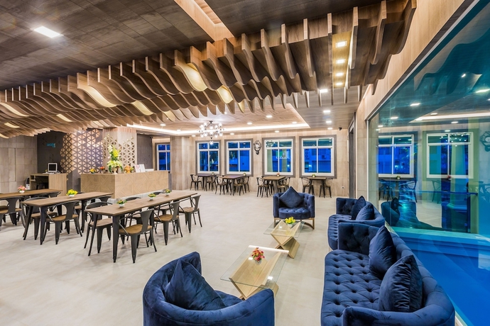 Imagen de los interiores del Hotel Evergreen Suite. Foto 18