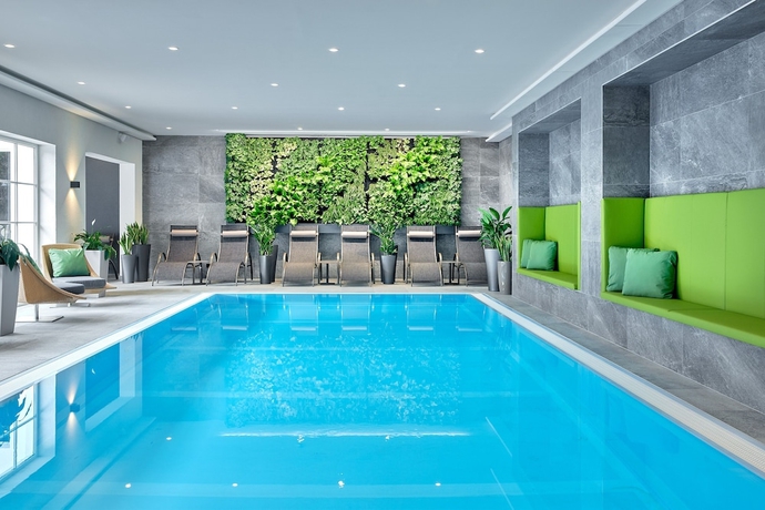 Imagen de la piscina del Hotel Ever.gr&uuml;n Kaprun. Foto 18