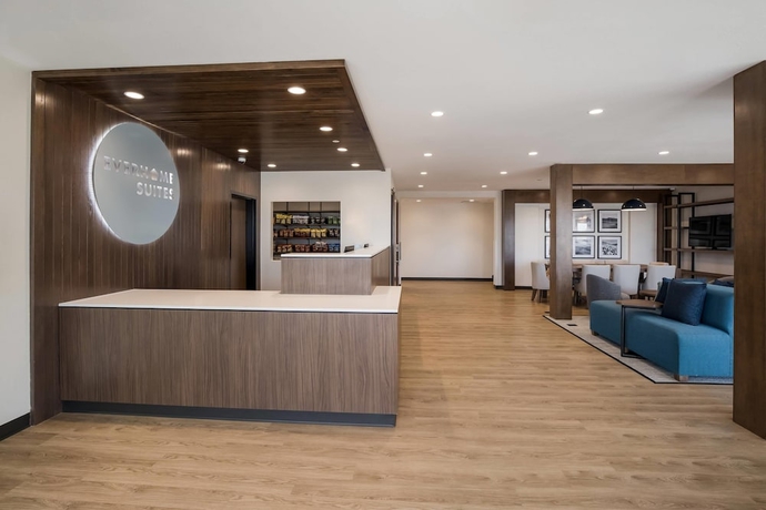 Imagen de los interiores del Hotel Everhome Suites Corona. Foto 14